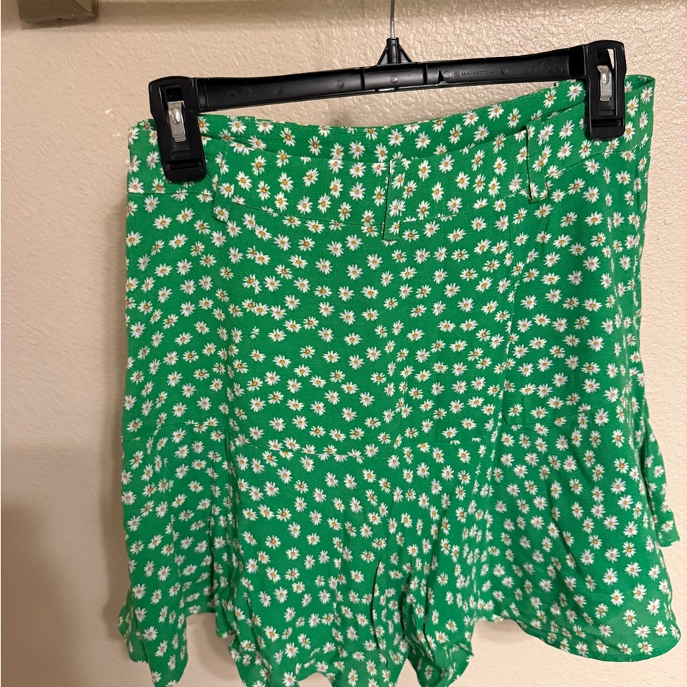 Zara Green Floral Women's Skorts